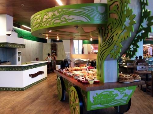 В ТРЦ «Европейский» открылся обновленный ресторан «Ёлки-Палки»