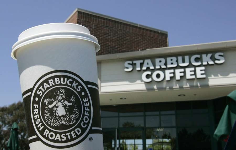 В аэропорту Кольцово откроют две кофейни Starbucks