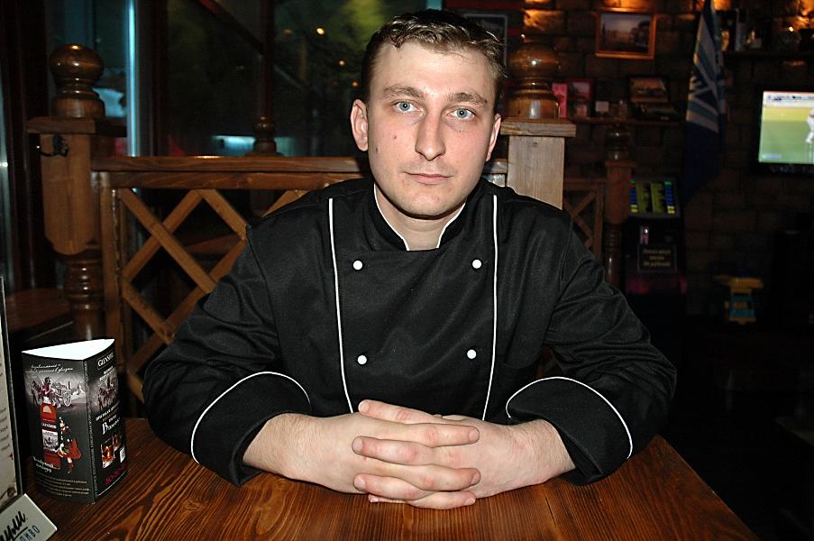 Новый шеф-повар кафе Brook Stone Pub Михаил Муравьев 90 процентов гостей знает в лицо