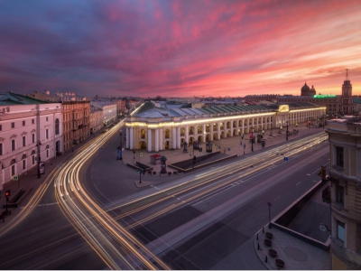 «Гостиный двор» в Петербурге возвращается к привычной жизни