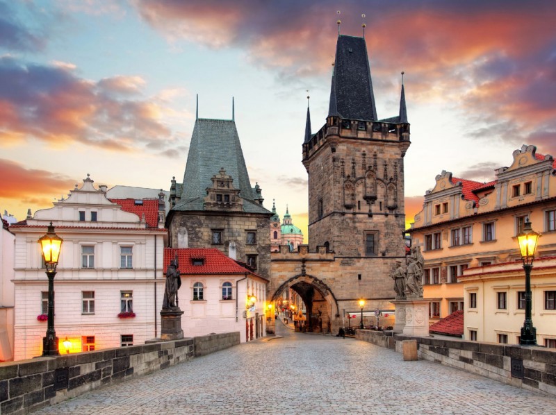 В Чехии открылись десятки ресторанов в знак протеста