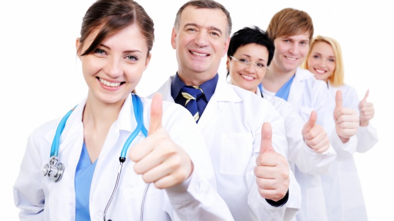 «Магнит» и «Перекресток» поддержат врачей и медицинских работников