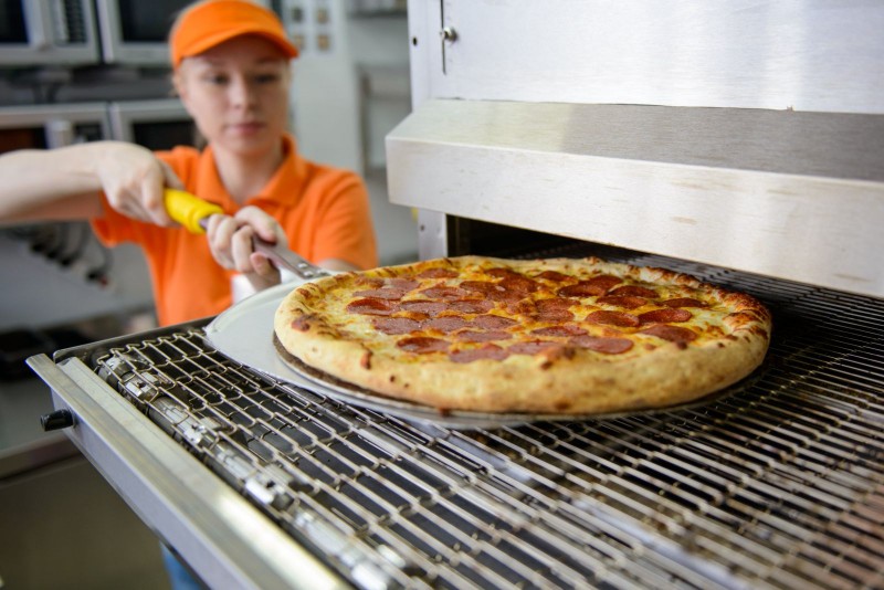 Новосибирская служба доставки «Пицца-Синица» создаст сеть ресторанов