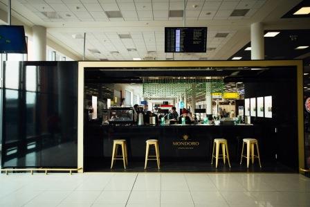 В Москве в международном терминале Е Шереметьево открылся Mondoro Sparkling Bar