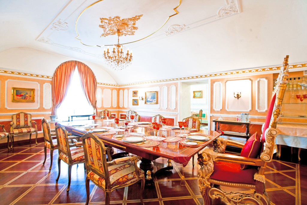Ресторан «Русский Ампир» в Строгановском дворце
