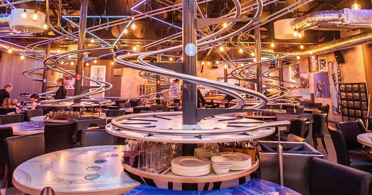 Ресторан Rollercost в Абу-даби вмещает 360 гостей
