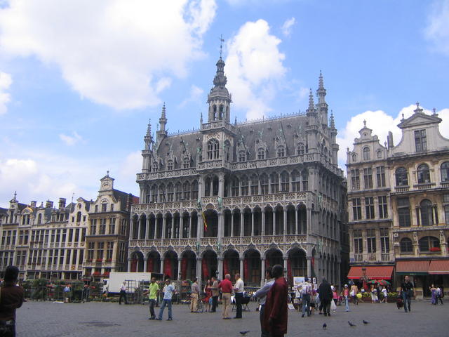 Бельгия ввела тотальный запрет на курение в ресторанах