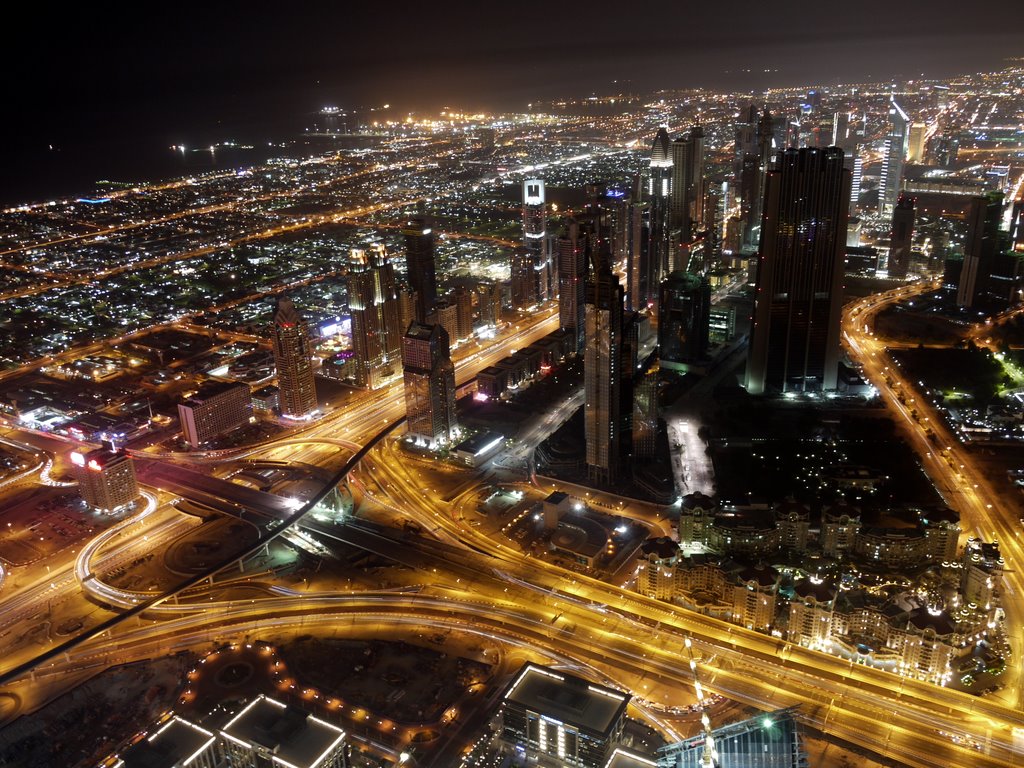 Ночной Дубай манит туристов