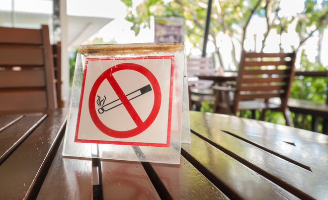 В Австрии запретят курить в кафе и ресторанах