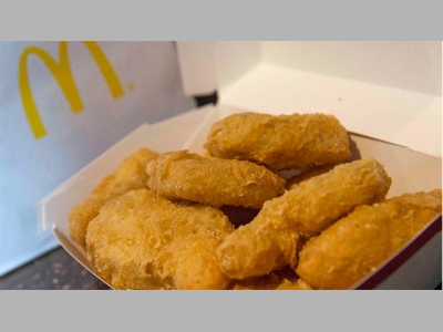 Burger King и McDonald's спорят, чьи наггетсы за 69 рублей - правильные