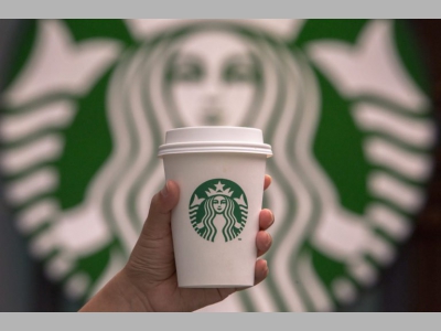 Starbucks откажется от пластиковых соломинок для напитков в Японии