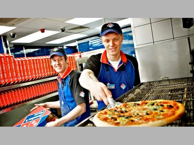 Domino’s Pizza запустила бесконтактную доставку