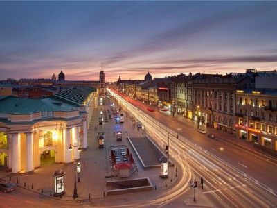 В Петербурге власти закрывают бары и рестораны
