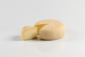 Полутвердый сыр «Эпос»
