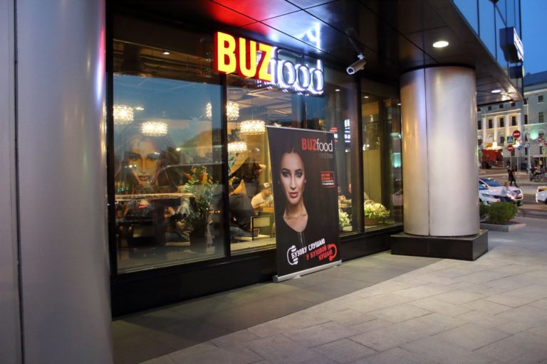 Ресторан Бузовой оштрафовали за нарушения при продаже алкоголя