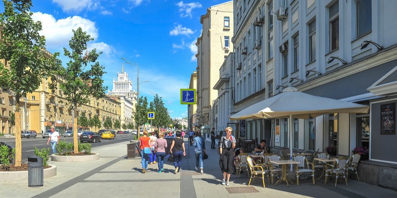 Более 500 ресторанов и кафе принимают участие в «Московских завтраках на верандах»