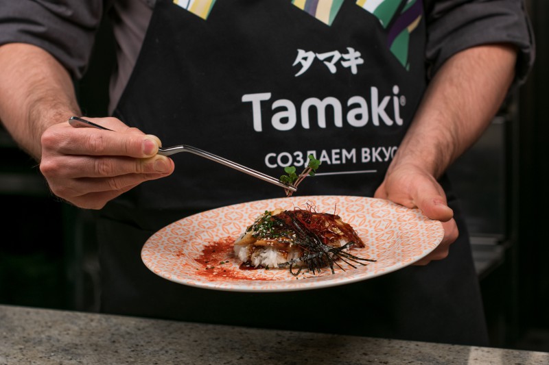 «Академия суши «Тамаки» за год обучила более 15 000 поваров