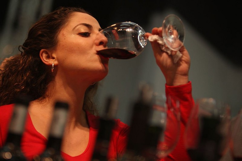 В России составили портрет потребителя вина