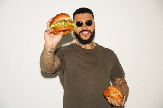 Black Star Burger пошел по миру