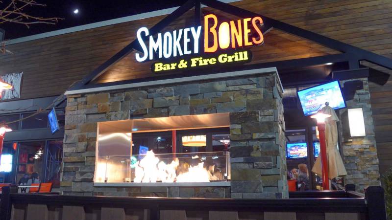Шестой бар Smokey Bones откроется в Петербурге