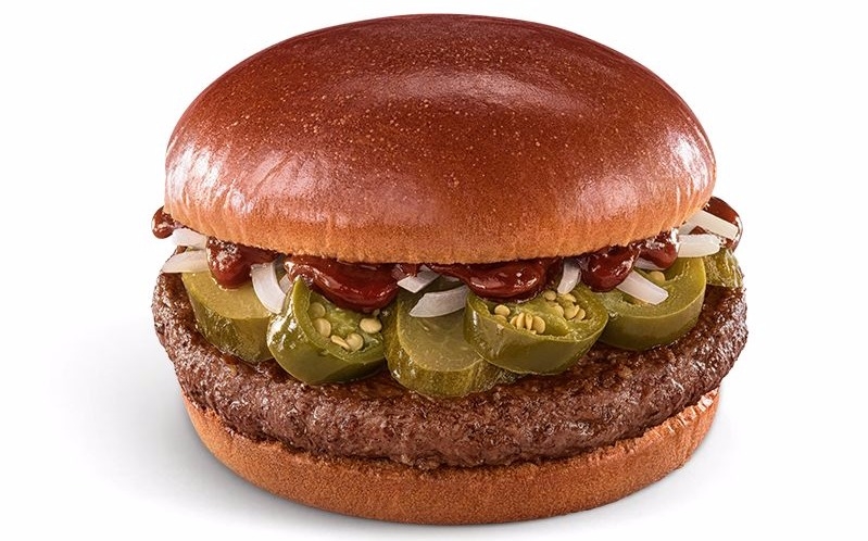 «Макдоналдс» изменил изображение бургера в рекламе