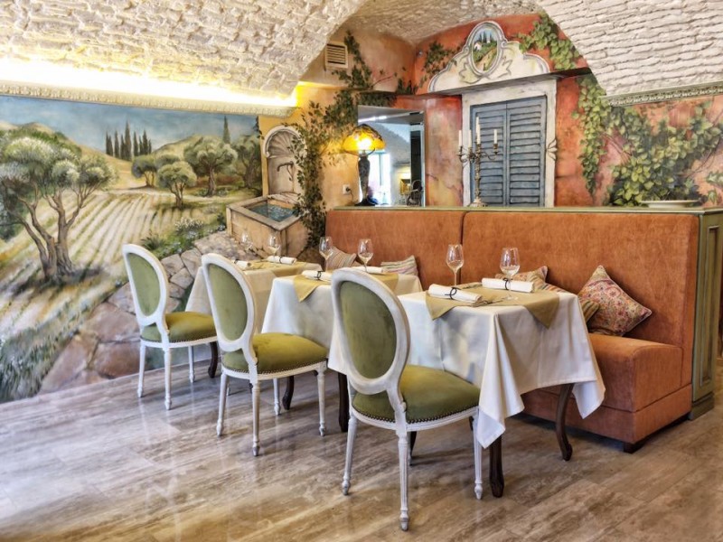 Известный французский ресторатор открыл заведение в Петербурге