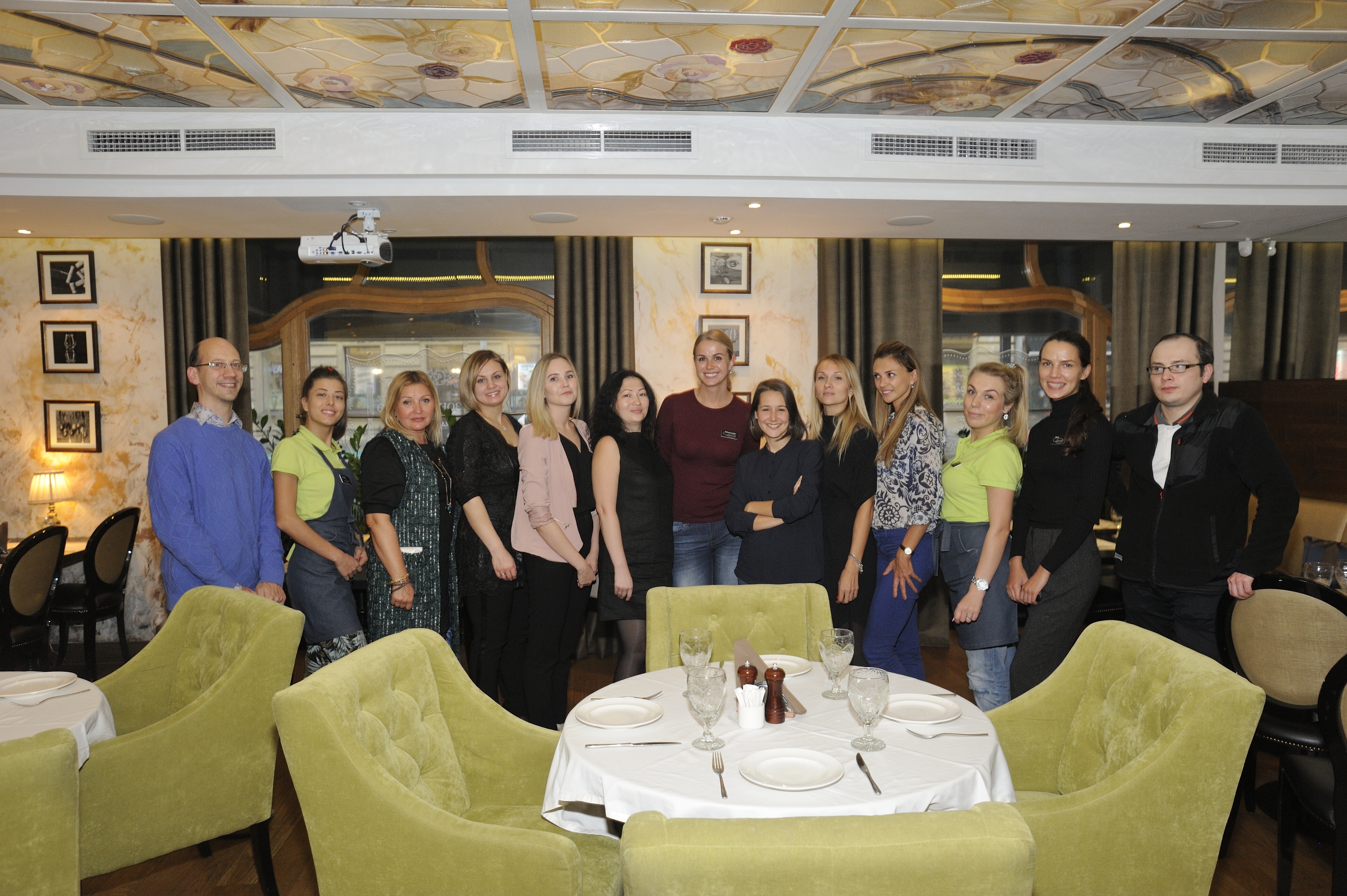 Встреча участников RestoRound Юлией Зебневой, директором ресторана при отеле "Нож справа, вилка слева"