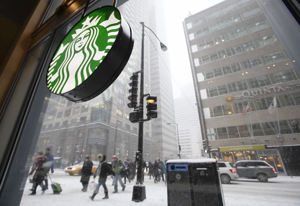В кофейнях Starbucks начнут продавать алкоголь